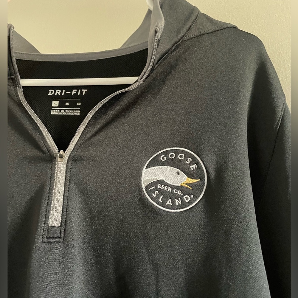 NIKE Goose Island Quarter Zip Pullover